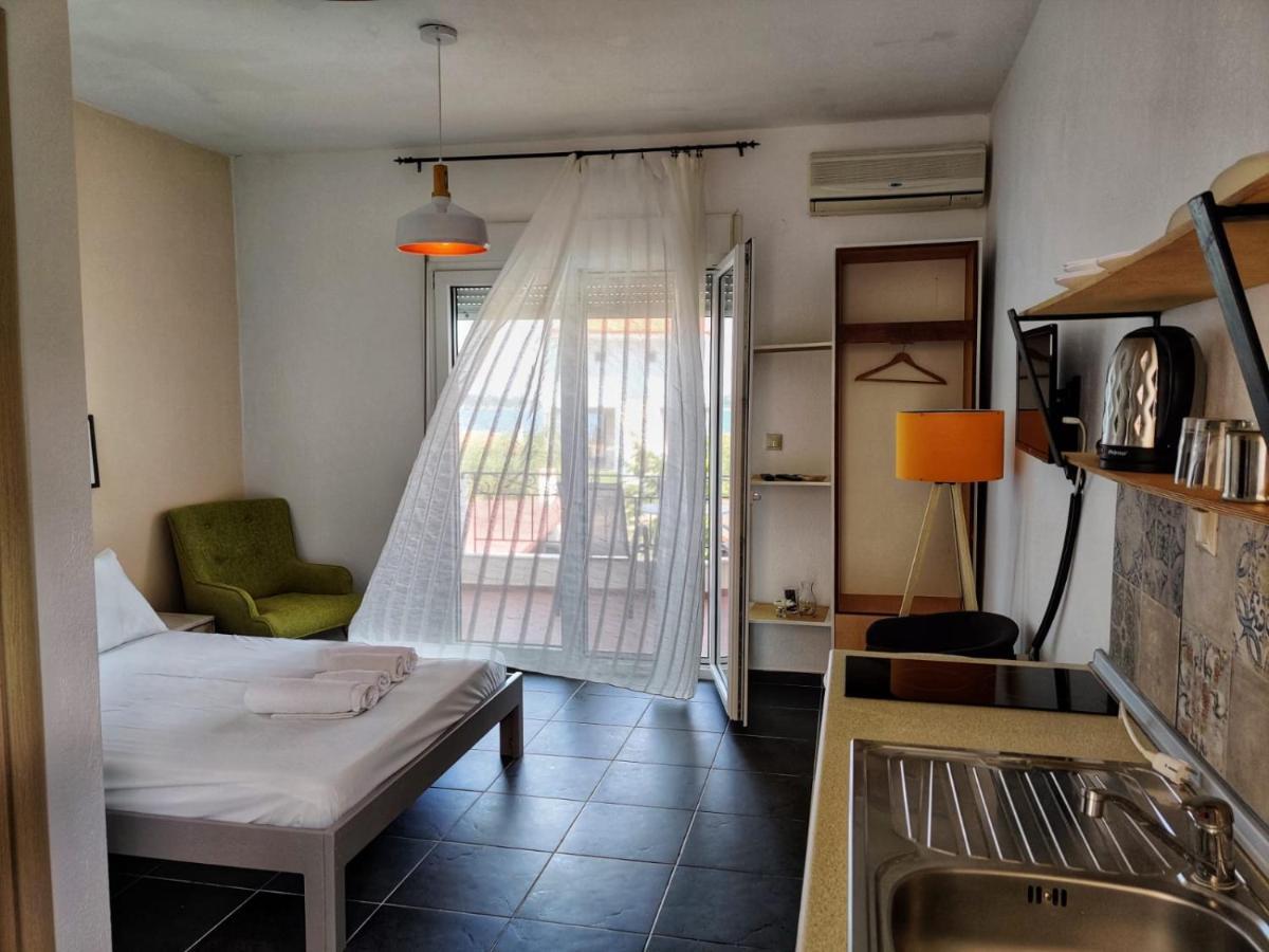Lofos Vourvourou Apartment Bagian luar foto