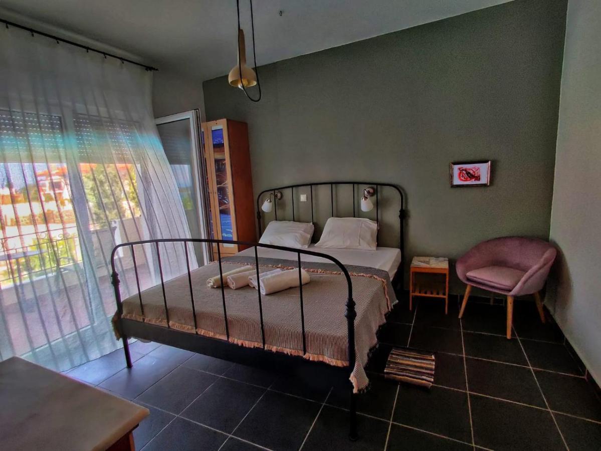 Lofos Vourvourou Apartment Bagian luar foto