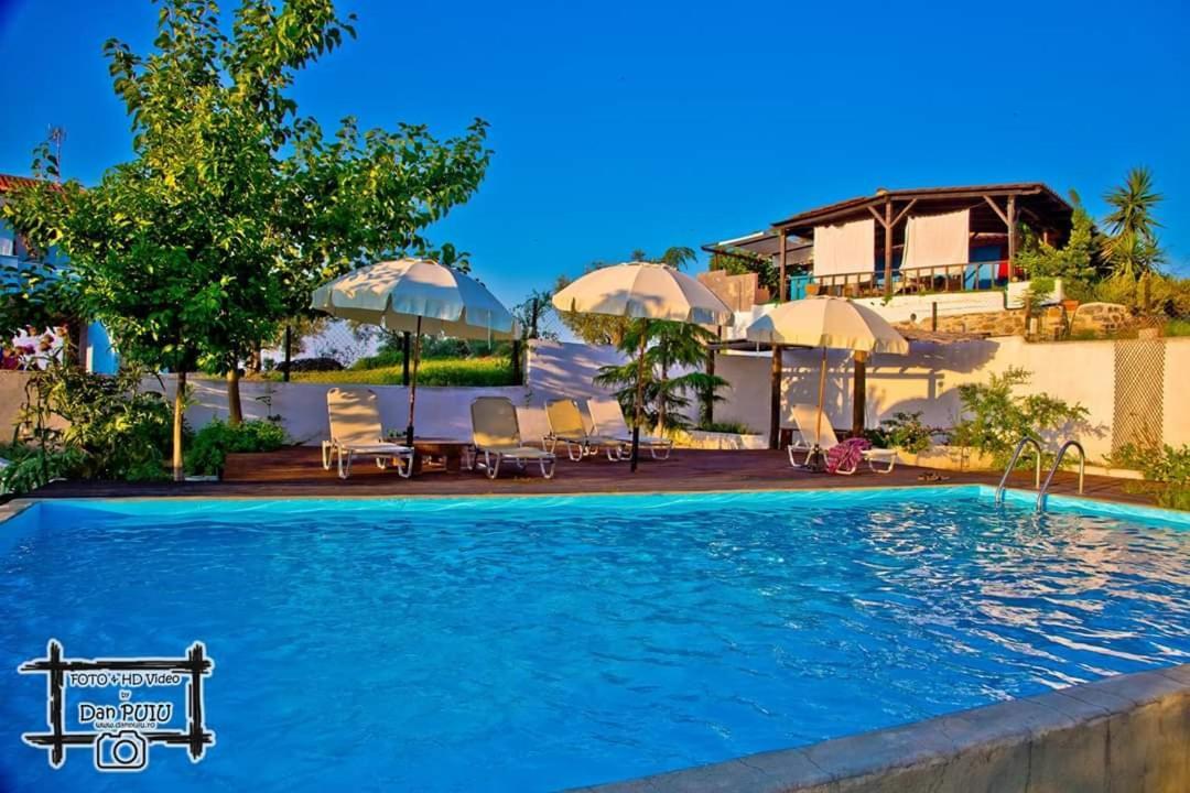Lofos Vourvourou Apartment Bagian luar foto