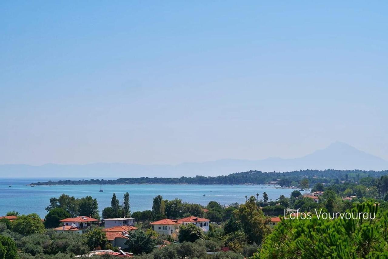 Lofos Vourvourou Apartment Bagian luar foto